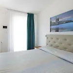Approdo Di Venere 3* Вьесте