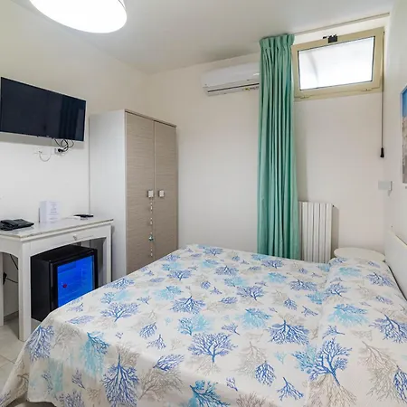 Approdo Di Venere Hotel 3*